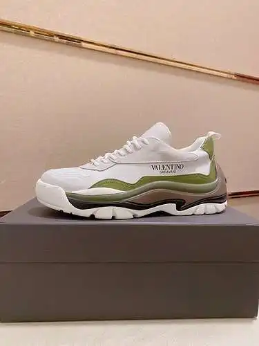 Zapatos de hombre Valentino Código: 0313C80 Talla: 38--44 (45 se pueden personalizar)