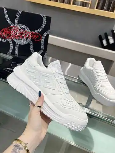 Zapatos Versace para hombre y mujer Código: 0318C40 Talla: 35-46