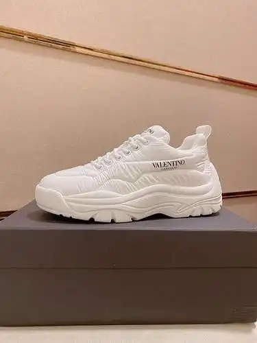 Zapatos de hombre Valentino Código: 0313B90 Talla: 38--44 (45 se pueden personalizar)
