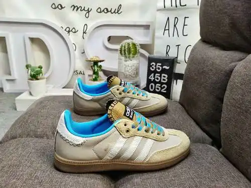 052DAdidas originals Busenitz Vulc adidas Casi 70 años de originales clásicos hechos de gamuza, horm