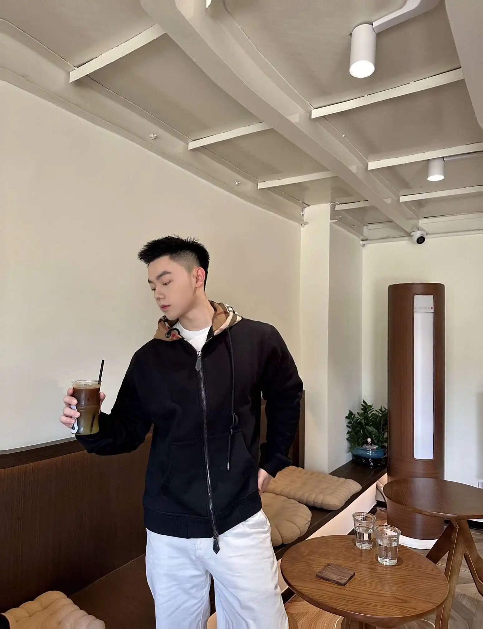 1710999260707.webp