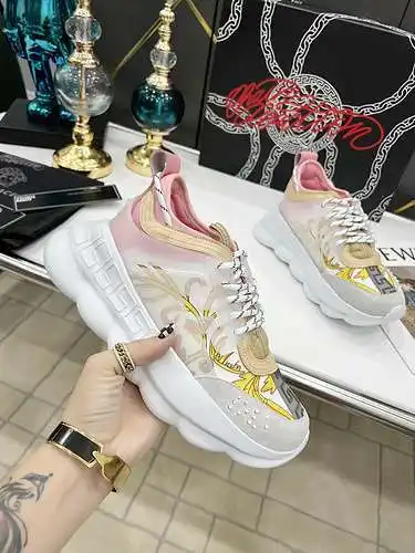 Zapatos Versace para hombre y mujer Código: 0318C20 Talla: Talla mujer 35-41, Talla hombre 38-44