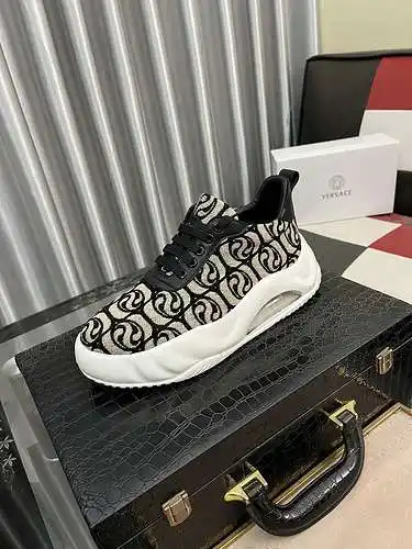 Zapatos de hombre Versace Código: 0310B40 Talla: 38-44
