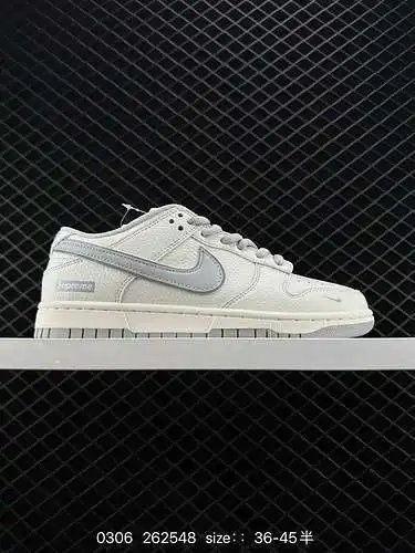 24 Nike Nike Dunk Low zapatos de skate retro. Hecho de cuero natural, es duradero y tiene un aire vi
