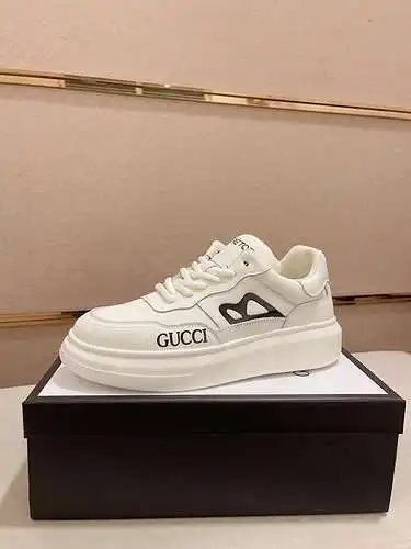 Zapatos de hombre GUCCI Código: 0314B60 Talla: 38-44
