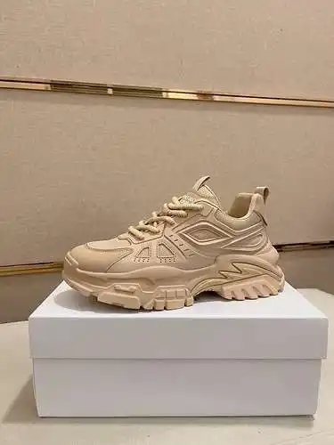 Zapatos de hombre Versace Código: 0313B70 Talla: 38--44