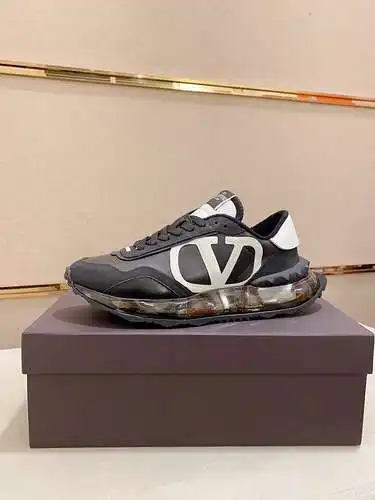 Zapatos de hombre Valentino Código: 0313C20 Talla: 39-44 (se puede personalizar a 45.46.)