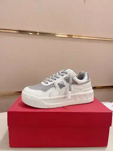 Zapatos Valentino para hombre y mujer Código: 0313D00 Talla: 35-45 (45 se puede personalizar)