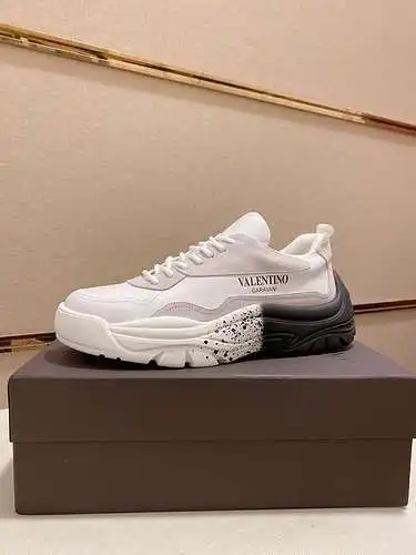 Zapatos de hombre Valentino Código: 0313C40 Talla: 38--44 (45 se pueden personalizar)