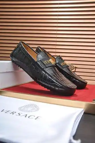Zapatos de hombre Versace Código: 0312B90 Talla: 38 al 44 (el 45 se puede personalizar y no se puede