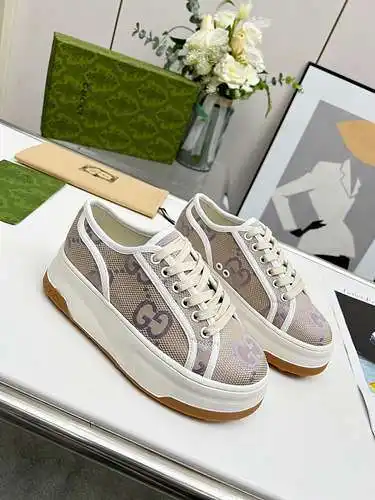 Zapatos GUCCI para hombre y mujer Código: 0318C00 Talla: Mujer 35-41, Hombre 40-45