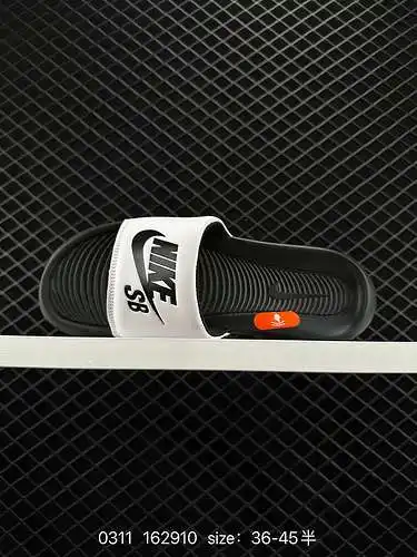 Zapatillas de playa al aire libre de verano para hombre y mujer Nike VICTORI ONE SLIDE CN967-7-2 Cód