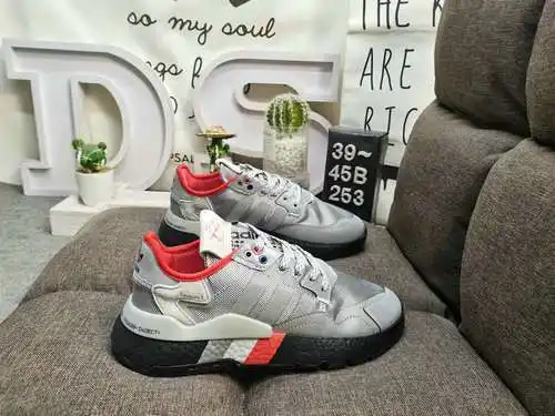 253D nivel corporativo Adidas Nite Jogger 2019 Boost código de barras en tono tierra Modelo de respa