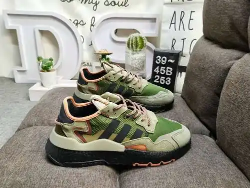 253D nivel corporativo Adidas Nite Jogger 2019 Boost código de barras en tono tierra Modelo de respa