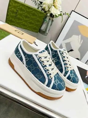 Zapatos GUCCI para hombre y mujer Código: 0318C00 Talla: Mujer 35-41, Hombre 40-45