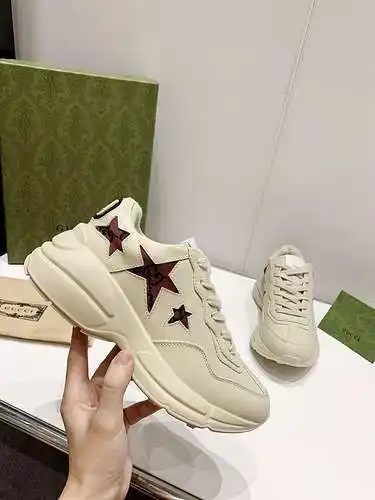 Zapatos GUCCI para hombre y mujer Código: 0306D30 Talla: Talla de mujer: 35-40 (34, la personalizaci