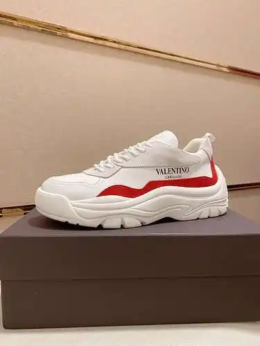 Zapatos de hombre Valentino Código: 0313C00 Talla: 38--44 (45 se pueden personalizar)
