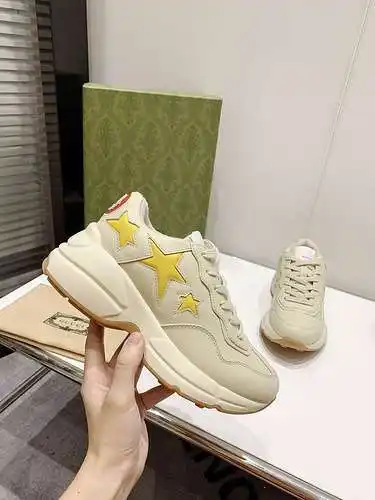 Zapatos GUCCI para hombre y mujer Código: 0306D30 Talla: Talla de mujer: 35-40 (34, la personalizaci