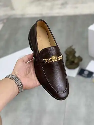 Zapatos de hombre Versace Código: 0307C10 Talla: 38-44 (45 personalizados)