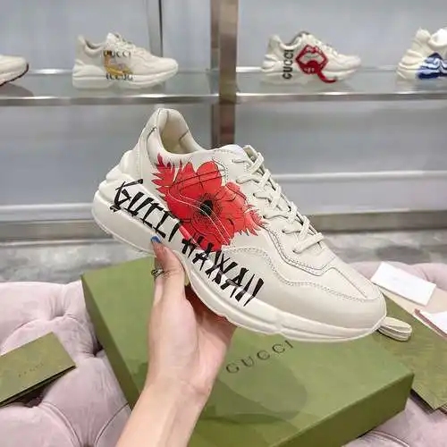 Zapatos GUCCI para hombre y mujer Código: 0306D30 Talla: Talla de mujer: 35-40 (34, la personalizaci