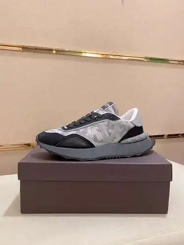 Zapatos de hombre Valentino Código: 0313C20 Talla: 39-44 (se puede personalizar a 45.46.)
