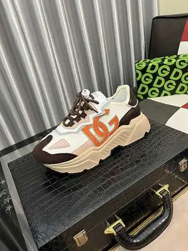 Zapatos Dolce & Gabbana para hombre y mujer Código: 0310B70 Talla: 36-46