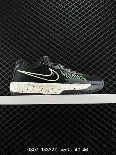 3 Nike/Nike utiliza un nuevo material superior de malla tejida de ingeniería, un talón reforzado de 