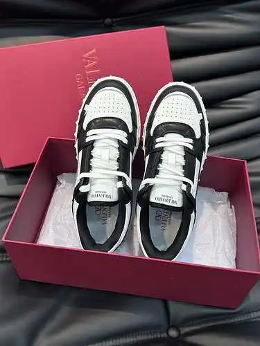 Zapatos de hombre Valentino Código: 0223C00 Talla: 38-44