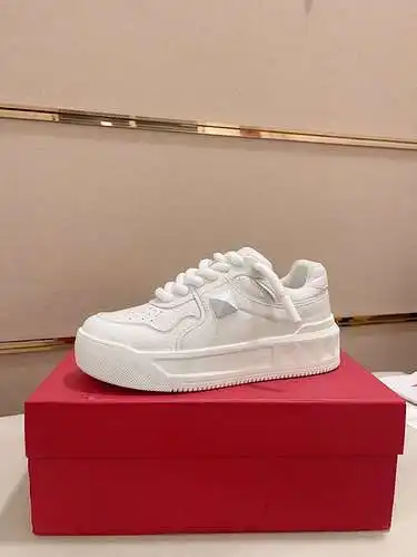Zapatos Valentino para hombre y mujer Código: 0313D00 Talla: 35-45 (45 se puede personalizar)