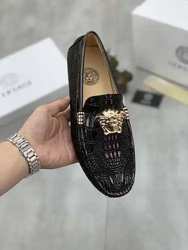 Zapatos de hombre Versace Código: 0307B20 Talla: 38-44 (45 personalizados)
