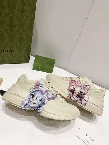 Zapatos GUCCI para hombre y mujer Código: 0306D30 Talla: Talla de mujer: 35-40 (34, la personalizaci
