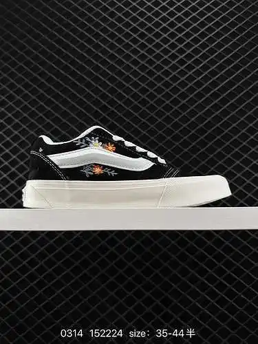 2 Zapatillas Vans Knu Skool clásicas pan bordadas en blanco y negro Vans Knu Skool versión coreana e