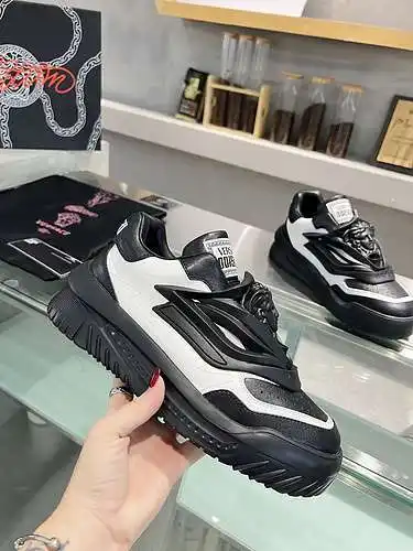 Zapatos de hombre Versace Código: 0318C40 Talla: Talla de hombre 39-46