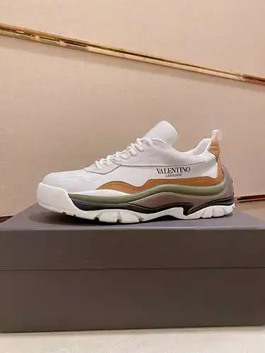Zapatos de hombre Valentino Código: 0313C80 Talla: 38--44 (45 se pueden personalizar)
