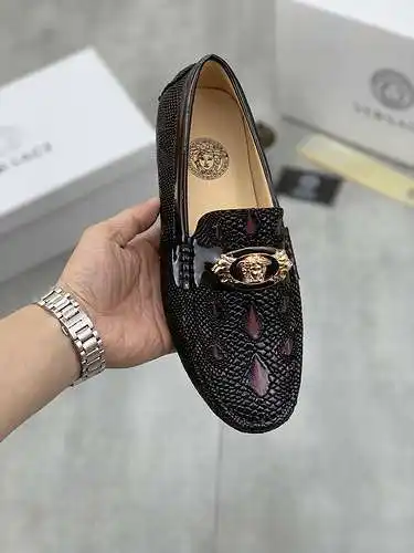 Zapatos de hombre Versace Código: 0307B20 Talla: 38-44 (45 personalizados)