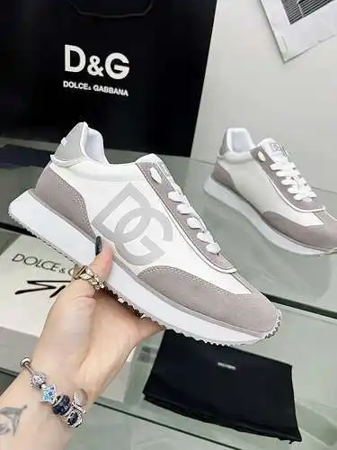 Zapatos Dolce & Gabbana para hombre y mujer Código: 0318C40 Talla: Mujer 35-41, Hombre 38-45