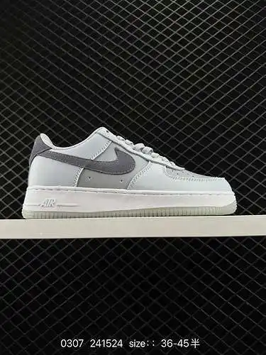 2 Nike Air Force Low Air Force 1 zapatillas deportivas informales, versátiles y de caña baja. La com