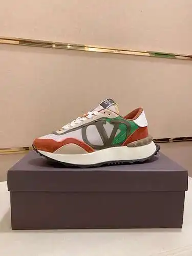 Zapatos de hombre Valentino Código: 0313C20 Talla: 39-44 (se puede personalizar a 45.46.)