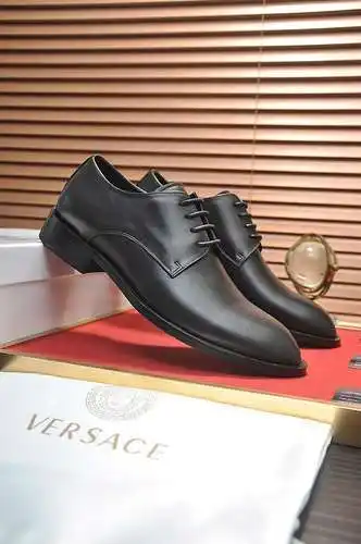 Zapatos de hombre Versace Código: 0312B80 Talla: 38 a 44 (45 y 46 se pueden personalizar y no se pue