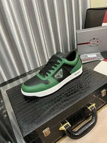 Prada Men's Shoes Code: 0302B90 Size: 38-44