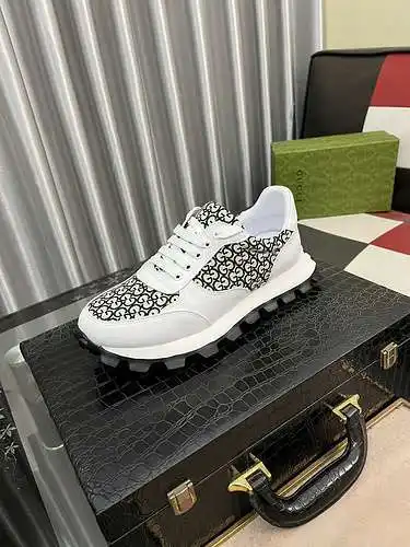 Zapatos de hombre GUCCI Código: 0310B40 Talla: 38-44