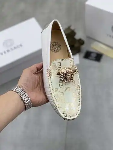 Zapatos de hombre Versace Código: 0307B10 Talla: 38-44 (45 personalizados)