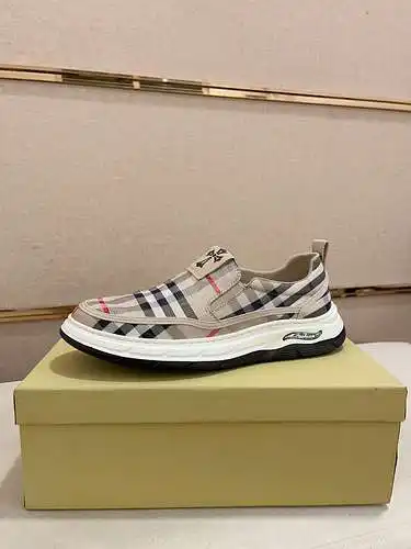 Zapatos de hombre Burberry Código: 0314B30 Talla: 38-44