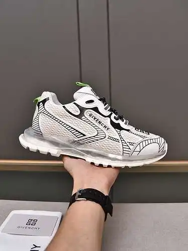 Zapatos de hombre Givenchy Código: 0305C10 Talla: 38-44 (45 personalizados)