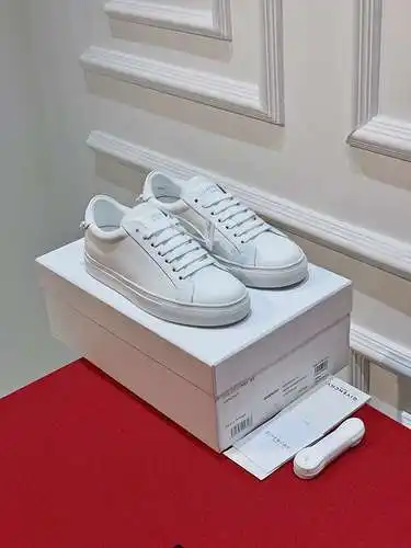 Zapatos Givenchy para hombre y mujer Código: 0318C40 Talla: Mujer 35-41, Hombre 38-45