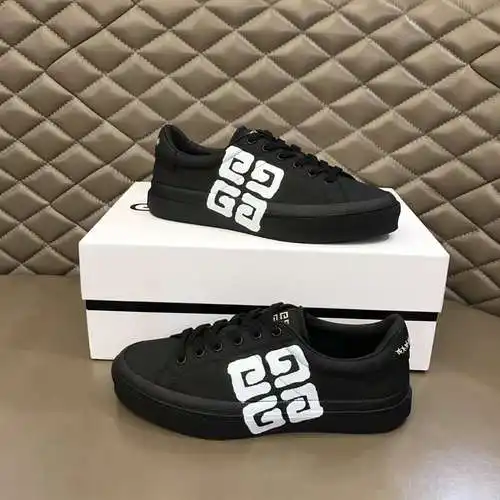 Zapatos de hombre Givenchy Código: 0321B50 Talla: 38-44