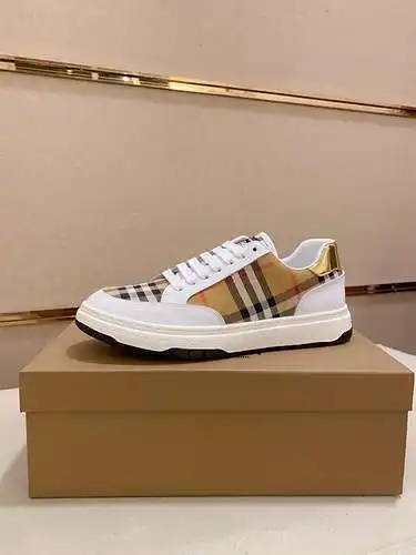 Zapatos de hombre Burberry Código: 0314B40 Talla: 38-44