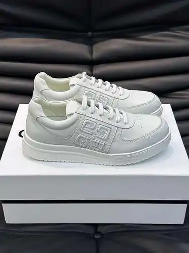 Zapatos de hombre Givenchy Código: 0304B50 Talla: 38-44 (45 personalizados)