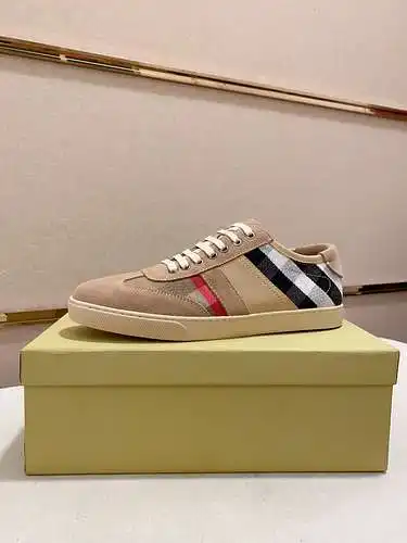 Zapatos de hombre Burberry Código: 0314B30 Talla: 38-44