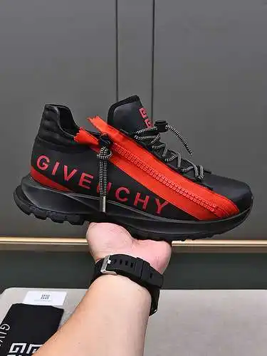 Zapatos de hombre Givenchy Código: 0305C10 Talla: 38-44 (45 personalizados)